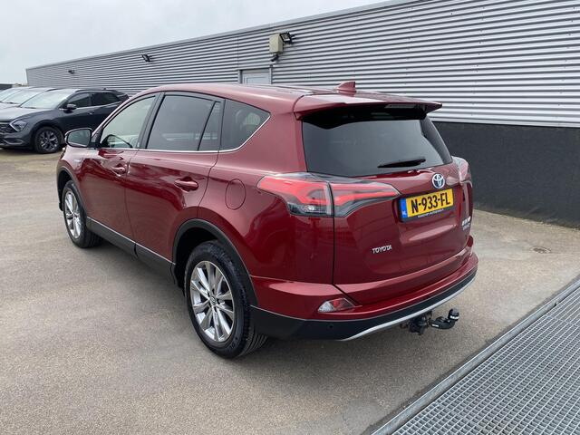 Toyota RAV4 2.5 Hybrid AWD Dynamic Trekhaak, Team D, navigatie, stuur- & stoelverwarming, automaat, keyless, cruise control adaptief, parkeersensoren v&a