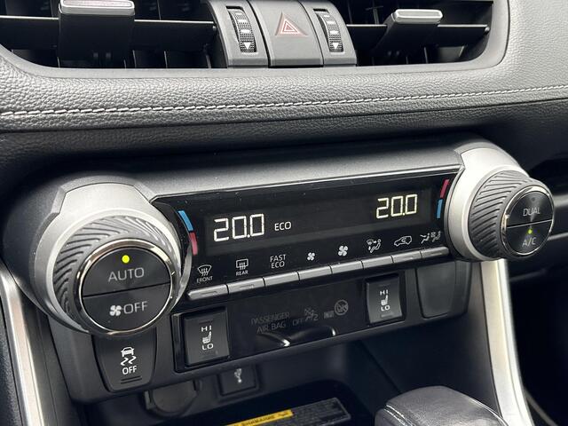 Toyota RAV4 2.5 Hybrid Dynamic Ultimate **STUURVERWARMING/ DODEHOEK DETECTIE/ DIGITALE BINNENSPIEGEL**