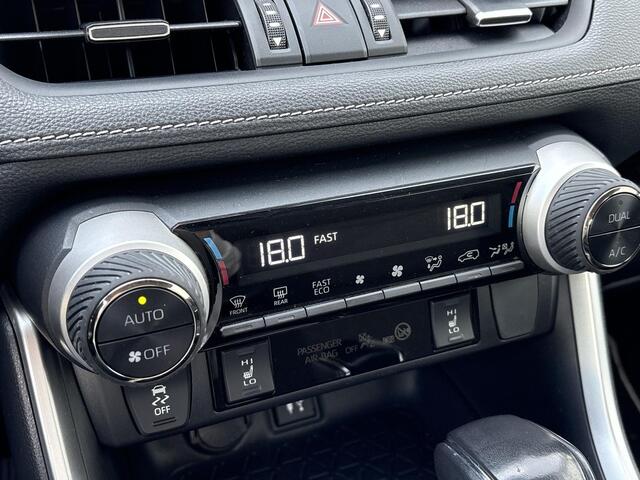 Toyota RAV4 2.5 Hybrid Active Ultimate **NAVIGATIE/ DODEHOEK DETECTIE/ STOELVERWARMING**