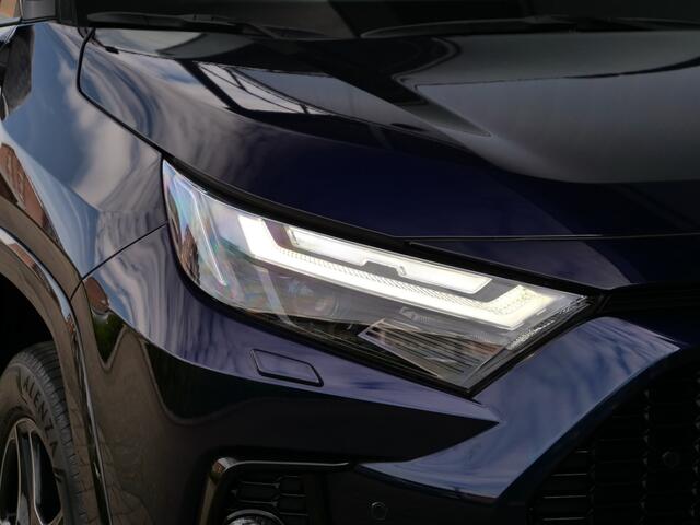 Toyota RAV4 2.5 Plug-in Hybrid AWD GR Sport 306 Pk Automaat Navi / DAB / Apple Carplay / Winterpakket / Rondom zicht camrea / HUD