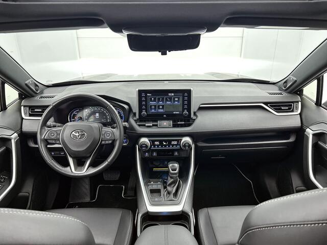 Toyota RAV4 2.5 Hybrid Black Edition | 1e Eigenaar | NIEUW GELEVERD & ONDERHOUDEN | BEARLOCK | Panoramadak | Klasse 3 alarm | JBL | Onderweg-naar-dealer