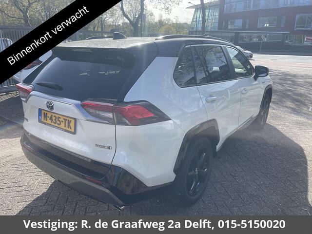 Toyota RAV4 2.5 Hybrid AWD Bi-Tone | 1650 KG trekgewicht | JBL Audio | navigatie | 360° camera | Stuur-/Stoelverwarming | Dodehoek detectie