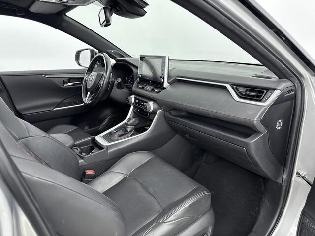 Toyota RAV4 2.5 Plug-in Hybrid AWD Bi-Tone Plus | Panoramadak | Trekhaak | Stoelverwarming-ventilatie |