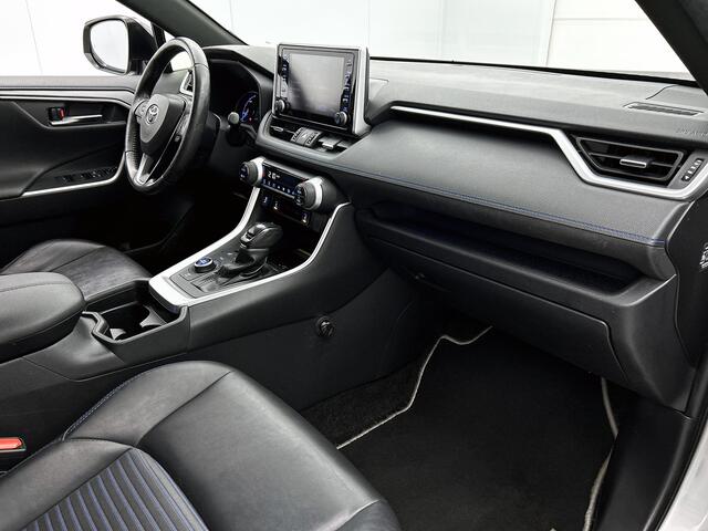 Toyota RAV4 2.5 Hybrid AWD Bi-Tone | BEARLOCK | 360 gr Camera | Navigatie | Stoelverwarming | Onderweg-naar-dealer