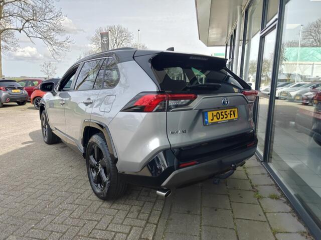 Toyota RAV4 2.5 Hybrid AWD Style 1650 kg Trekgewicht | Stoel- & Stuurverwarming | Trekhaak | Clima | Cruise | Apple Carplay - Android Auto
