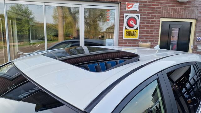 Toyota RAV4 2.5 Hybrid AWD Executive, Leder, Trekhaak, Schuifkanteldak