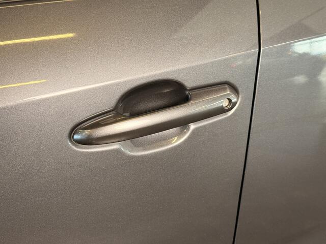 Toyota RAV4 2.5 Hybrid AWD Bi-Tone | Trekgewicht 1.650 kg | Schuif-kanteldak | Apple Carplay |