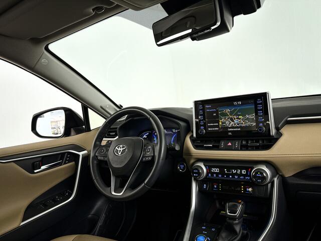 Toyota RAV4 2.5 Hybrid AWD Executive | Panoramadak | 360° camera | JBL Audio | Stoel- en Stuurverwarming | Stoelventilatie | Trekhaak