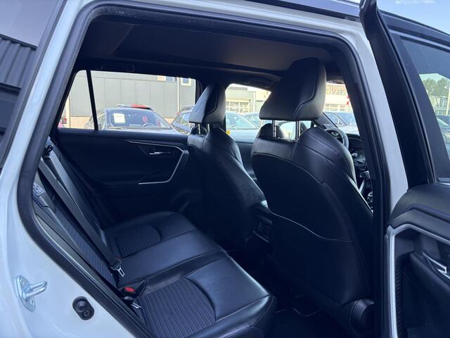 Toyota RAV4 2.5 Hybrid Executive pano schuif kantel dak Bi-tone