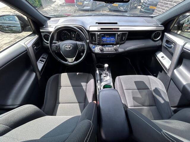 Toyota RAV4 2.5 Hybrid Dynamic Sport | Trekhaak | Adapt Cruise | Keyless | 18"LMV |