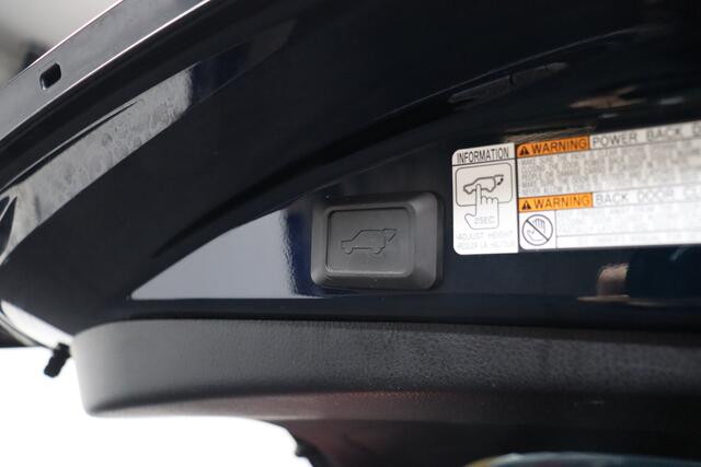 Toyota RAV4 2.0 VVT-i AWD Executive | Elek. Glazen Schuifdak | Afneembare Trekhaak | 360° Camera | Cruise-control | Clima | Navigatie | Stoelverwarming | Parkeersensoren V+A | Lederen Bekleding | Keyless | Dodehoekdetectie