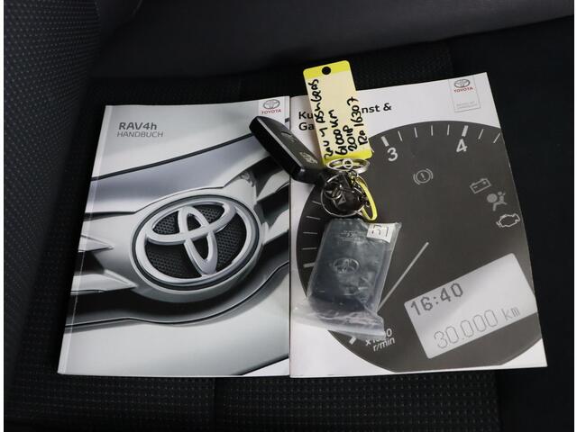 Toyota RAV4 2.5 Hybrid AWD Energy Plus | Trekhaak | 360Camera | Treeplanken | Parkeersensoren | Navigatie | Stoel/Stuurverwarming |