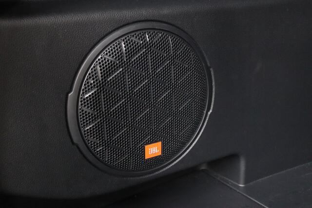 Toyota RAV4 2.5 Hybrid Style Bi-Tone | Innovation-Pakket | JBL Audio | Adaptive-cruise | 360° Camera | Clima | Leder | Stoel & Stuurverwarming | Parkeersensoren V+A | Apple Carplay & Android Auto | Navigatie | Keyless | Dodehoekdetectie