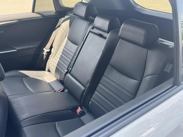 Toyota RAV4 2.5 HYBRID AWD BUSINESS PLUS I AUTOMAAT I TREKHAAK (1650KG) I APPLE CARPLAY I P-CAMERA