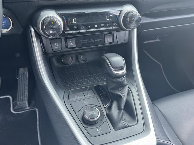 Toyota RAV4 2.5 HYBRID AWD BUSINESS PLUS I AUTOMAAT I TREKHAAK (1650KG) I APPLE CARPLAY I P-CAMERA