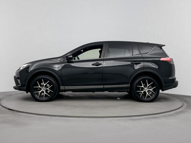 Toyota RAV4 2.5 Hybrid Style | NL-Auto | Navigatie | Trekhaak | Stoelverwarming | Elek. Kofferklep | Onderweg-naar-dealer