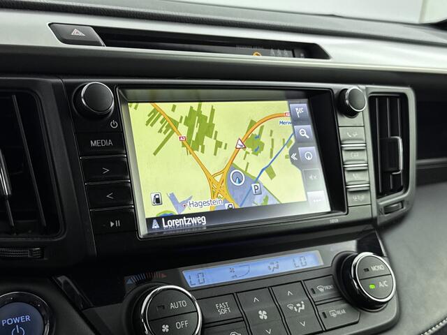 Toyota RAV4 2.5 Hybrid Style | NL-Auto | Navigatie | Trekhaak | Stoelverwarming | Elek. Kofferklep | Onderweg-naar-dealer