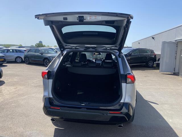 Toyota RAV4 2.5 Hybrid AWD Bi-Tone Navigatie, Apple CarPlay/Android Auto, PDC v&a, keyless, JBL audio, elektr. achterklep