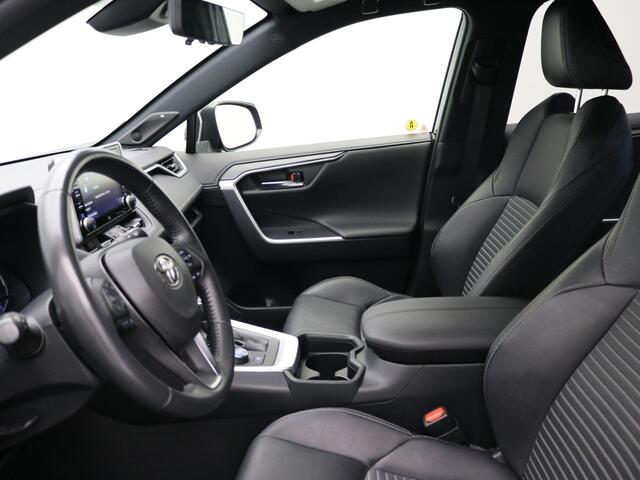 Toyota RAV4 2.5 Hybrid AWD Executive / Trekhaak Afneembaar 1650KG / Bearlock / Lederen Bekleding / Cruise Control adaptief / Stoel en Stuurverwarming / Dealeronderhouden /