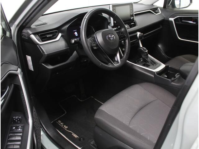 Toyota RAV4 2.5 Hybrid Dynamic CLIMATE | CARPLAY | CAMERA | ADAPCRUISE | LED | DAB | LMV18 | NAVI