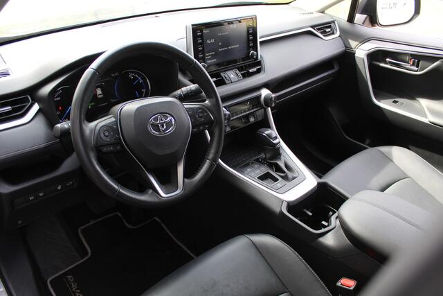 Toyota RAV4 2.5 Hybrid Style | Rijklaar | Trekhaak | Leder | Stoel-/stuurverw. | Apple/Android | LED | El. achterklep