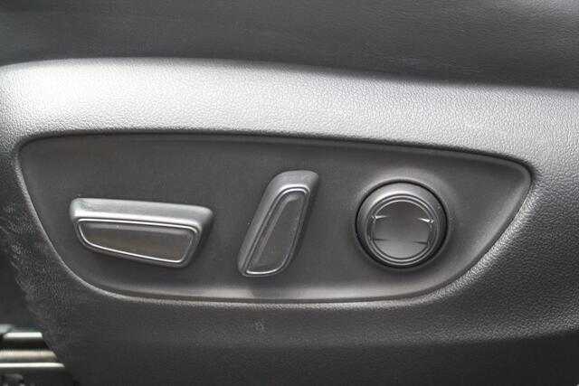 Toyota RAV4 2.5 Hybrid Style | Rijklaar | Trekhaak | Leder | Stoel-/stuurverw. | Apple/Android | LED | El. achterklep