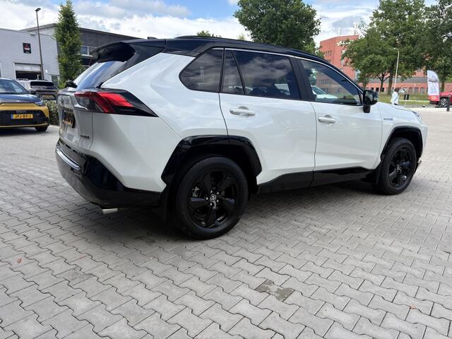 Toyota RAV4 2.5 Hybrid Bi-Tone | Stoel & stuurverwarming | Keyless