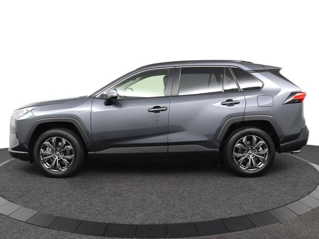 Toyota RAV4 2.5 Hybrid TeamNL | Leder bekleding | Trekhaak | stoelverwarming | Apple Carplay/Android Auto |