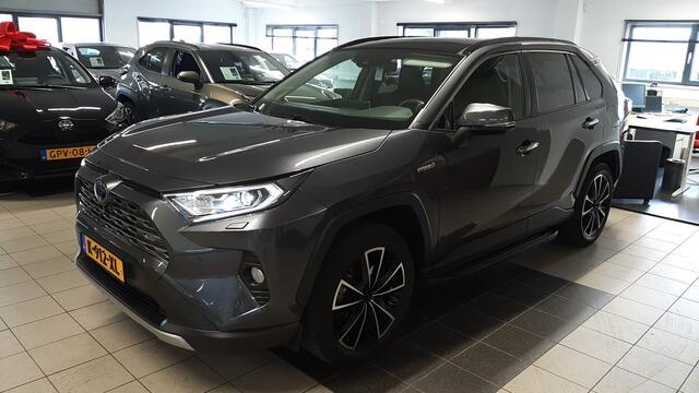Toyota RAV4 2.5 Hybrid AWD Executive Origineel NL auto Treeplanken Trekhaak Premium Pack 1650kg trekgewicht AWD Executive Origineel NL auto Treeplanken Trekhaak Premium Pack 1650kg trekgewicht