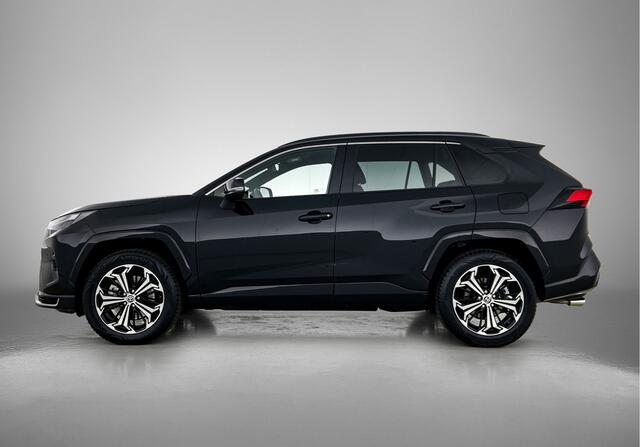 Toyota RAV4 2.5 Plug-in Hybrid AWD Style | BTW Voertuig | Stoelverwarming | Parkeersensoren voor+achter | Elektrische achterklep | Elektrisch verstelbare stoel | Cruise Control Adaptive | Apple CarPlay/Android Auto | 1500KG Trekgewi