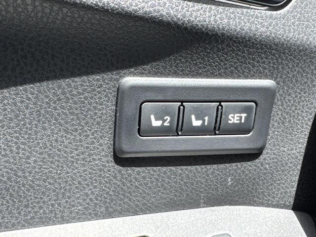 Toyota RAV4 2.5 Hybrid AWD Executive | Navigatie | Elektrisch schuif-/kanteldak | Lederen bekleding