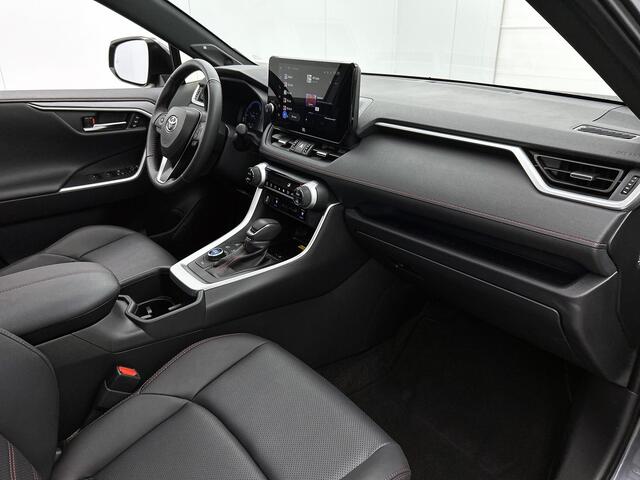 Toyota RAV4 2.5 Plug-in Hybrid AWD Bi-Tone Plus | Schuif/Kantel dak | JBL | Head-Up Display | 360 Camera | Stoel ventilatie | stoelverwarming + achterbank | Elektrische stoel met geheugen | Parkeersensoren voor+achter | Elektrische achterk