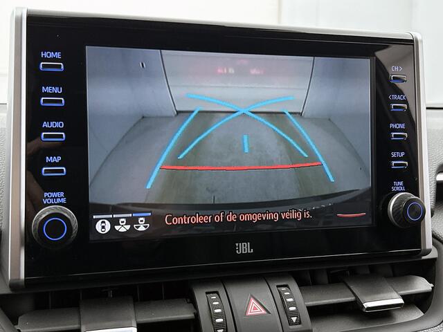 Toyota RAV4 2.5 Plug-in Hybrid AWD Bi-Tone Plus | BTW voertuig | JBL | Head-Up Display | Stoel+stuurverwarming | Stoel ventilatie | Trekhaak afneembaar | 1500KG trekgewicht | 360 Camera | Elektrische achterklep | Parkeersensoren voor+achte