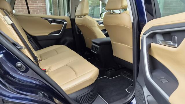 Toyota RAV4 2.5 Hybrid Executive, Panoramadak, Trekhaak, NL Auto!