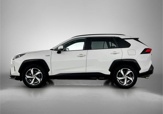 Toyota RAV4 2.5 Plug-in Hybrid AWD Style | BTW voertuig | Stuur+stoelverwarming | dodehoek detectie | Elektrische achterklep | Parkeersensoren Voor+achter | trekhaak afneembaar | Apple CarPlay/Android auto |