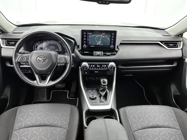 Toyota RAV4 2.5 Hybrid AWD Dynamic | BTW voertuig | Navigatie | Apple CarPlay/Android auto | Elektrische achterklep | Parkeersensoren achter | 1650KG trekgewicht