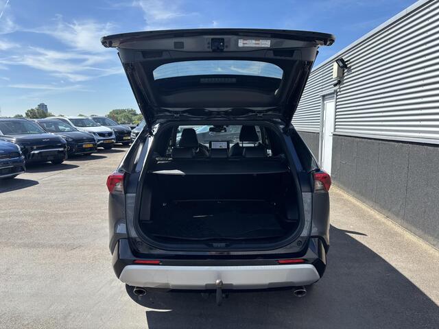 Toyota RAV4 2.5 Hybrid AWD Style Trekhaak, Stoelverwarming, Achteruitrijcamera, Navigatie, Elek. verstelbare bestuurdersstoel, Adaptieve cruise control