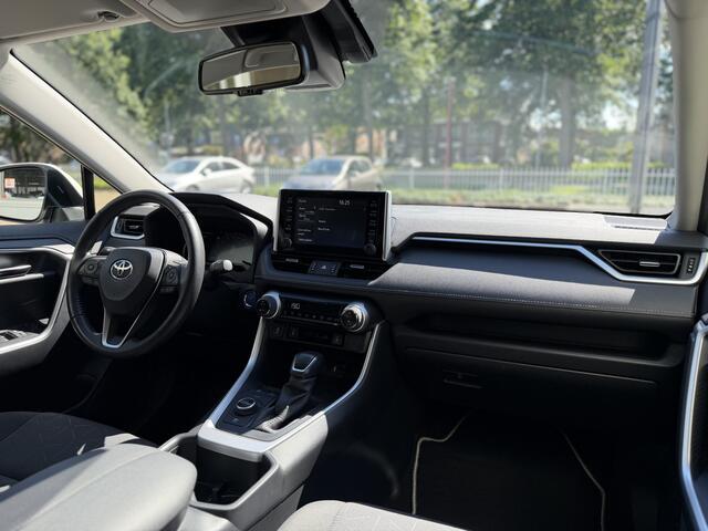 Toyota RAV4 2.5 Hybrid AWD Business | GEEN AFLEVERKOSTEN | Elektrische achterklep, Apple/Android, Parkeersensoren