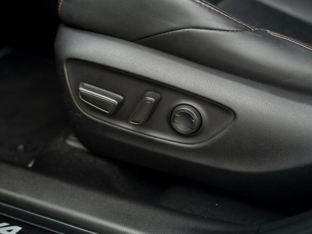 Toyota RAV4 2.5 Hybrid AWD ADVENTURE | Bearlock | Trekhaak afnb. | 360 Camera | BSM | Prijs Rijklaar!!