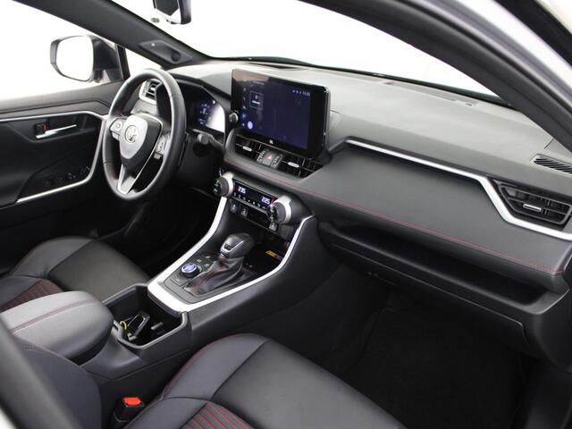 Toyota RAV4 2.5 Plug In Hybrid Style | 360 camera | 220V | Blindspot | PDC