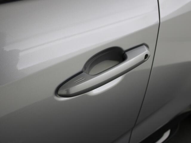 Toyota RAV4 2.5 Plug In Hybrid Style | 360 camera | 220V | Blindspot | PDC
