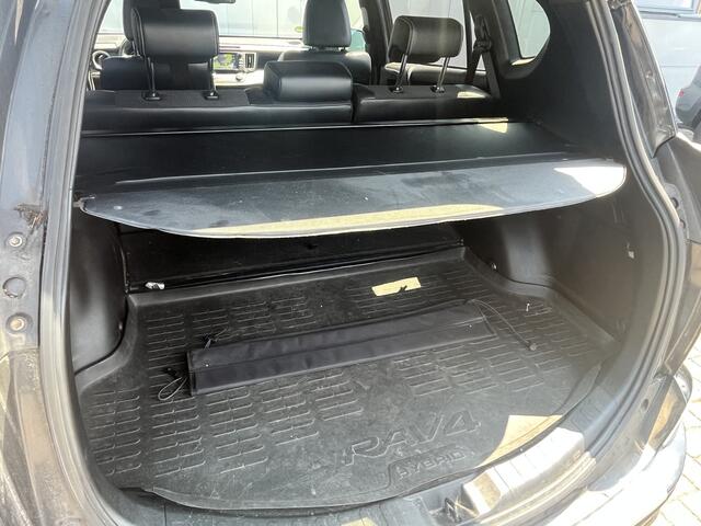 Toyota RAV4 2.5 Hybrid Black Edition Dealer Onderhouden Panorama Leer Alcantara Parkeer Sensoren Stoel verwarmd