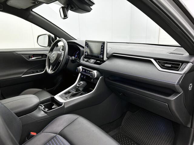 Toyota RAV4 2.5 Hybrid Bi-Tone Limited | Parkeersensoren voor+achter | Draadloze telefoonlader | Stoelverwarming | Elektrische achterklep | Climate Control | Cruise Control Adaptive | Navigatie | Apple CarPlay/Android Auto |