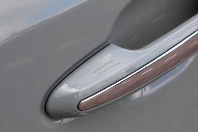 Toyota RAV4 2.5 Hybrid AWD Executive | Rijklaar | Memory | Leder | LED | Apple/Android | Stoel-/stuurverw. | Blind Spot | Dealer onderhouden