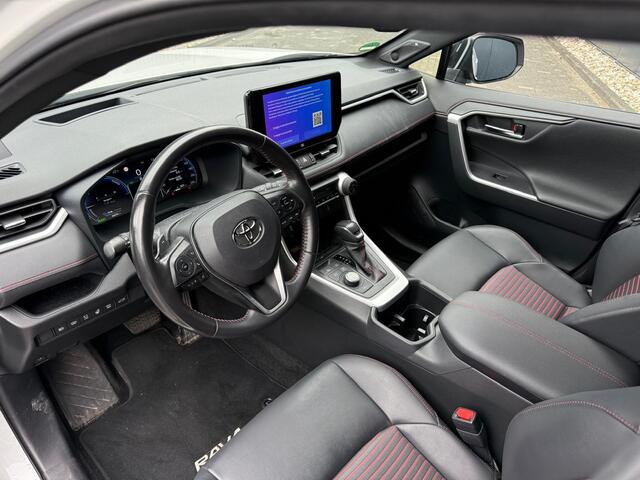 Toyota RAV4 2.5 Plug-in Hybrid AWD Style | Trekhaak afneembaar | Dakdragers | HUD | JBL | 360 camera |