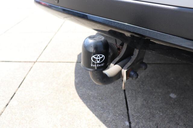 Toyota RAV4 2.5 Hybrid AWD Energy, Trekhaak, Parkeersensoren voor en achter, Zwarte velgen en dak!