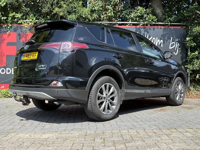 Toyota RAV4 2.5 Hybrid Black Edition - Automaat - Navigatie - Trekhaak - Stuur/Stoel Verwarming