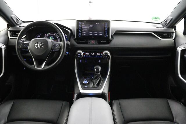 Toyota RAV4 2.5 Hybrid AWD Black Edition | TREKHAAK | elektrisch bedienbare achterklep | 360 graden camera |