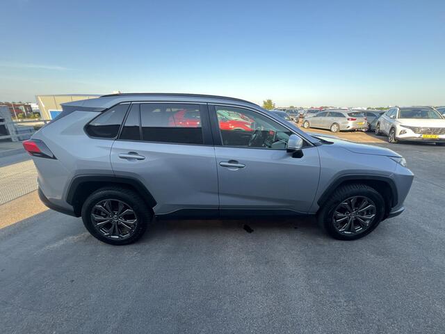 Toyota RAV4 2.5 Hybrid AWD Business Apple Carplay en/of Android auto navigatie, Parkeersensoren voor + achter, Achteruitrijcamera, LMV, Adaptieve cruise control,