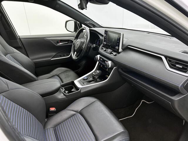 Toyota RAV4 2.5 Hybrid AWD Bi-Tone | JBL | Schuif kantel dak |